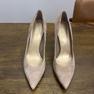 Stuart Weitzman 10.5M Pumps